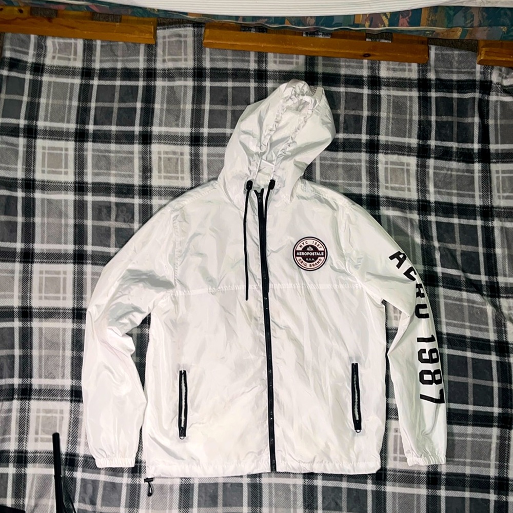 Large Aeropostale windbreaker/spring jacket